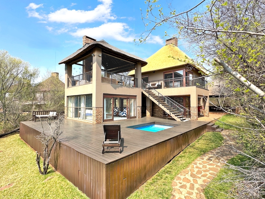 4 Bedroom Property for Sale in Boschenvaal River Front Lodges Free State